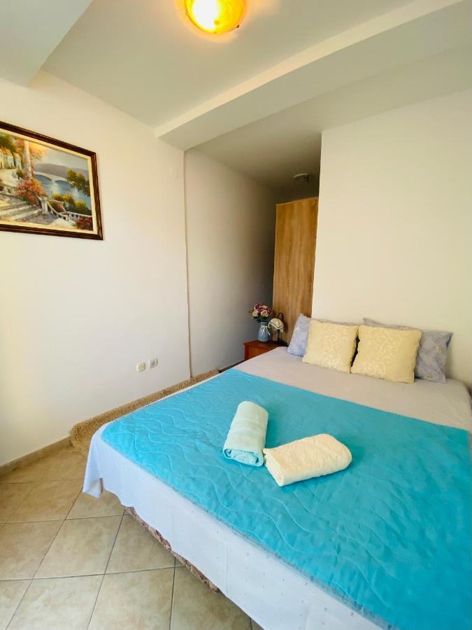 Miomir Perazic Apartments Petrovac Zewnętrze zdjęcie