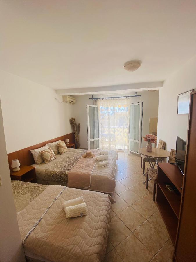Miomir Perazic Apartments Petrovac Zewnętrze zdjęcie