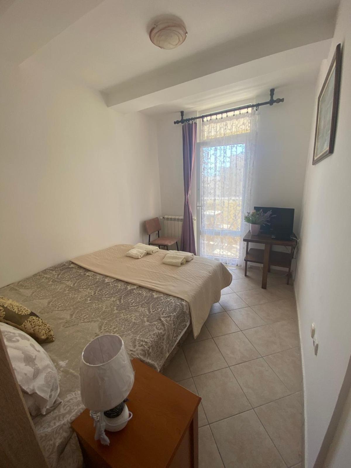 Miomir Perazic Apartments Petrovac Zewnętrze zdjęcie