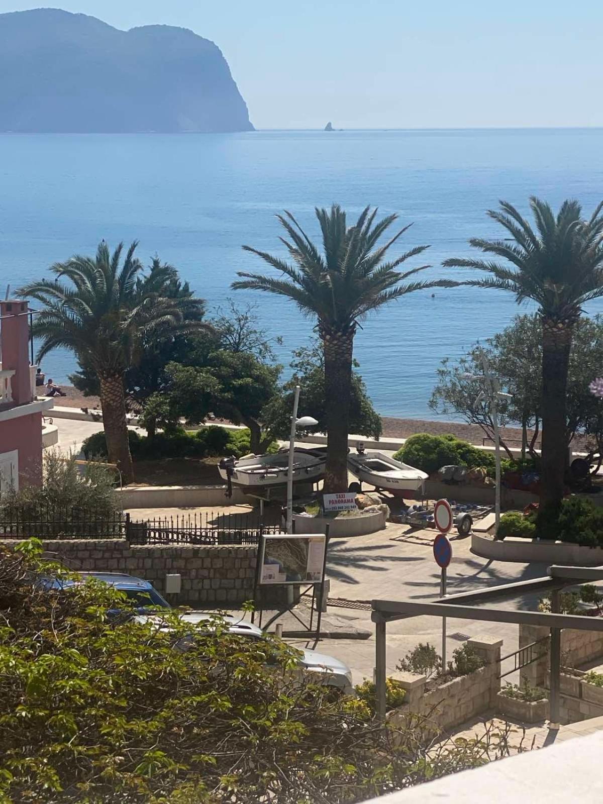 Miomir Perazic Apartments Petrovac Zewnętrze zdjęcie